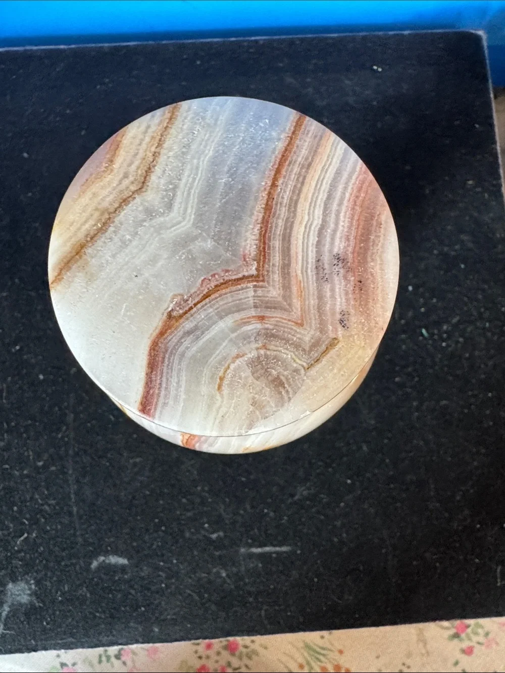 N/A stylish onyx